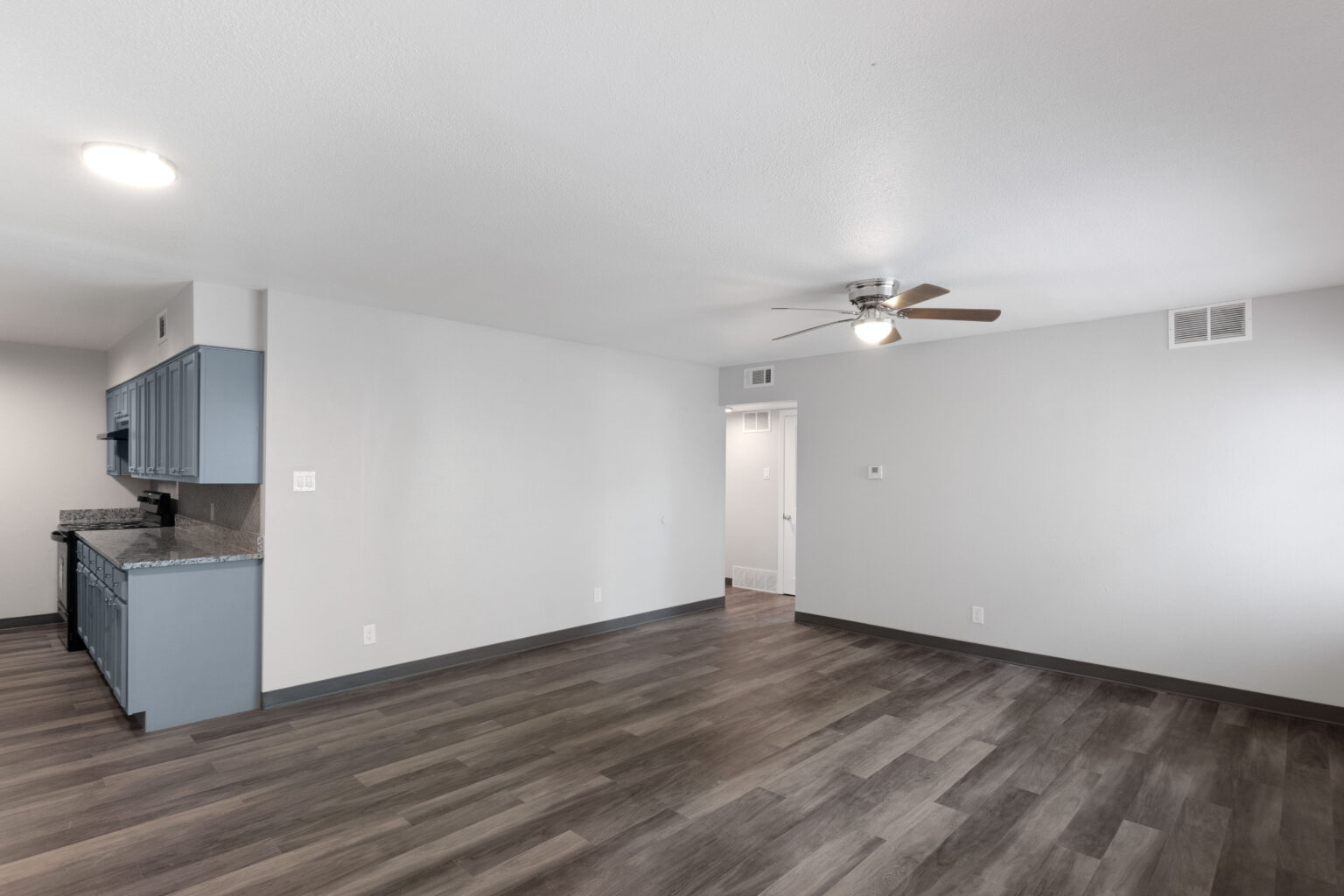 1283 E Raines Rd Apt 1, Memphis, TN 38116